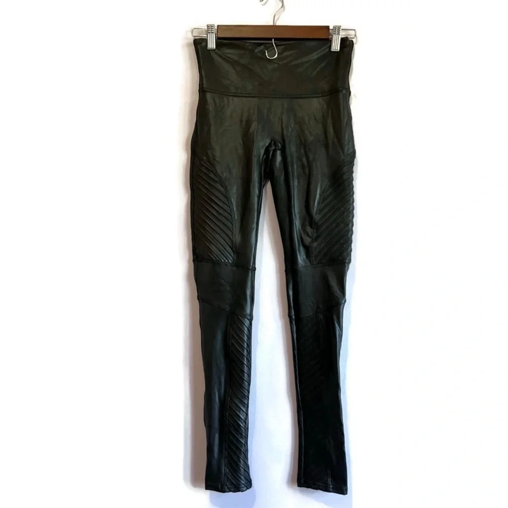 EUC SPANX FAUX LEATHER MOTO LEGGINGS BLACK SIZE MEDIUM